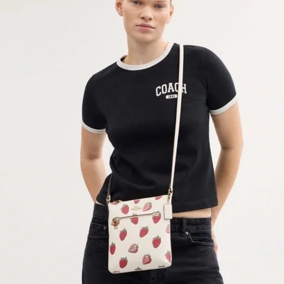 COACH MINI ROWAN FILE BAG WITH STRAWBERRY PRINT - Picture 3 of 12